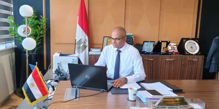 نائب وزير الإسكان يُتابع موقف مشروعات مياه الشرب والصرف الصحى في محافظة المنيا