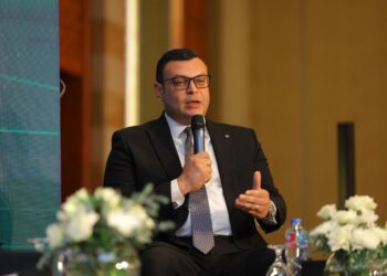 بالصور.. وزير الإسكان يشارك في الجلسة الافتتاحية لملتقى “بناة مصر” في دورته الـ10 لاستعراض جهود الوزارة في التنمية العمرانية