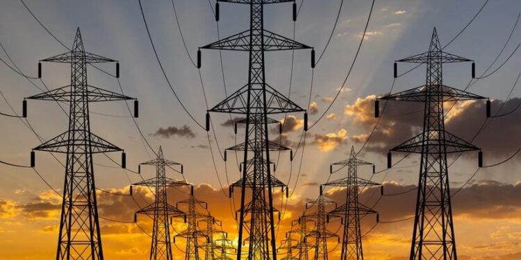 مصر تتجه إلى شراء 900 ألف طن من زيت الوقود لتوليد الكهرباء في هذا الموعد