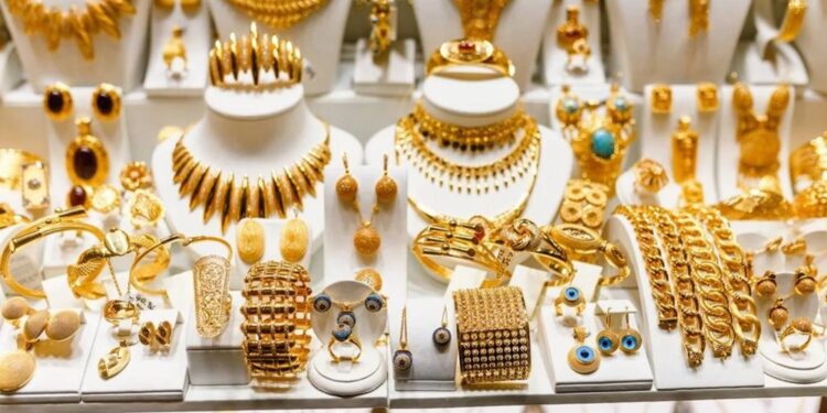 أسعار الذهب تتراجع اليوم الثلاثاء.. و عيار 21 يسجل 4635 جنيه