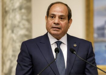 الرئيس يطمئن المصريين ذكرى 23 يوليو: لن تترك مستحقًا للسكن يقلق على غده