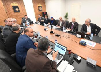 وزير الإسكان يجتمع مع مسؤولي “سيتى إيدج” لاستعراض خططها التسويقية في المدن الجديدة