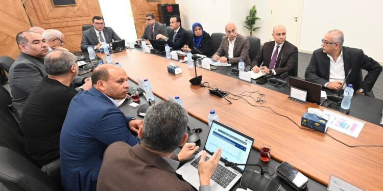 وزير الإسكان يجتمع مع مسؤولي “سيتى إيدج” لاستعراض خططها التسويقية في المدن الجديدة