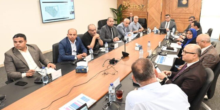 وزير الإسكان يناقش مع مسئولي “فاوندرز للتطوير العقاري” مبيعات مشاريعهم بالمدن الجديدة