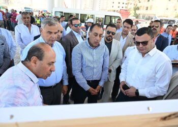 رئيس الوزراء يوجّه بسرعة إنشاء 60 ألف وحدة بديلة لسكان العمارات الآيلة للسقوط بالإسكندرية