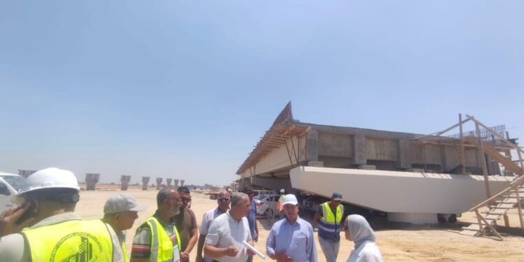 بالصور.. وزير الإسكان يتابع مشروع إنشاء القوس الغربي لمحور اللواء عمر سليمان بمحافظة الإسكندرية