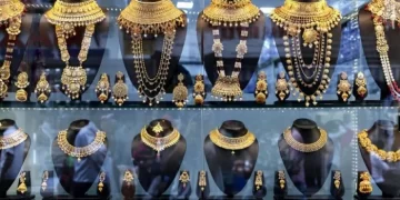 انخفاض أسعار الذهب في محلات الصاغة المصرية.. وعيار 21 بـ4635 جنيه