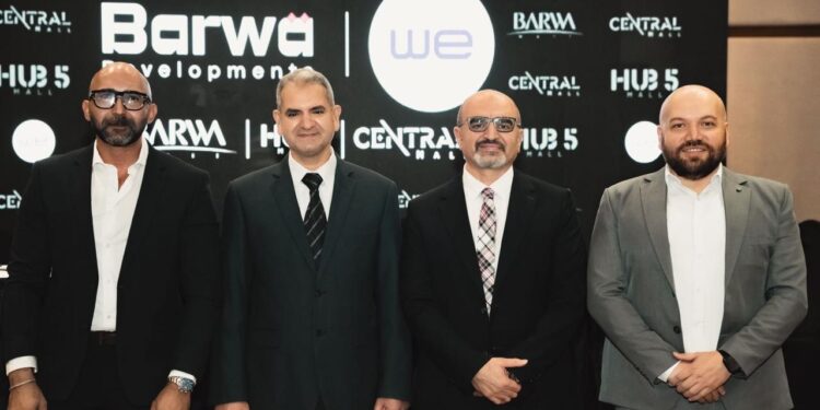 “بروة للتنمية” توقع اتفاقية شراكة مع “المصرية للاتصالات” لتوفير حلول ذكية بمشروعاتها