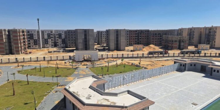 وزير الإسكان يتابع تنفيذ “مجمع شرطي ووحدة صحية ونادٍ رياضي” فيأكتوبر الجديدة بتكلفة مليار جنيه