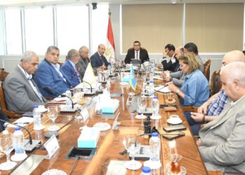 “الشربيني” يوجه  الالتزام بالجدول الزمني للانتهاء من اعمال مشروع حدائق تلال الفسطاط 