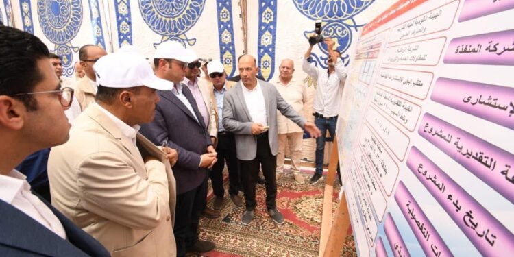 وزير الإسكان ومحافظ مطروح يختتمان جولتهما بتفقد مشروع محطة معالجة الصرف الصحي