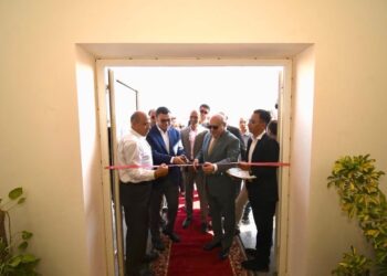 منصة للفنون والمسابقات المجتمعية.. وزير الإسكان يفتتح المركز الثقافي بمدينة القاهرة الجديدة