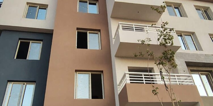 وزير الإسكان يتابع الموقف التنفيذي ل 60 ألف وحذة في مشروع “ديارنا”