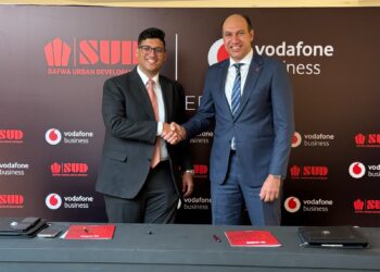«الصفوة للتطوير العمراني» تتعاقد مع «فودافون بيزنس» لتطوير مجتمعات عمرانية ذكية