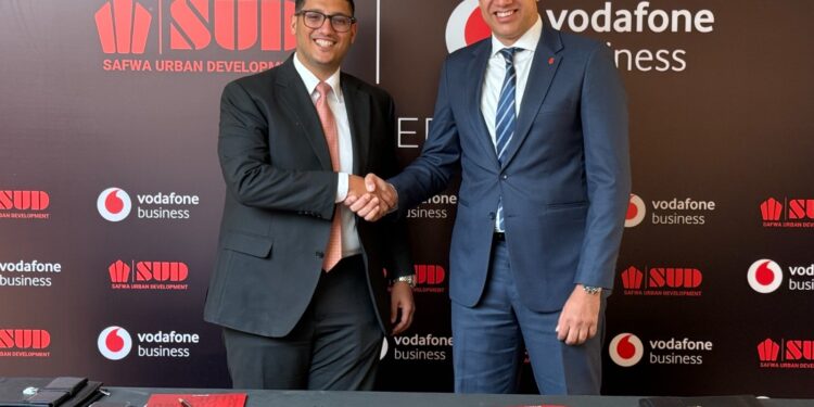 «الصفوة للتطوير العمراني» تتعاقد مع «فودافون بيزنس» لتطوير مجتمعات عمرانية ذكية