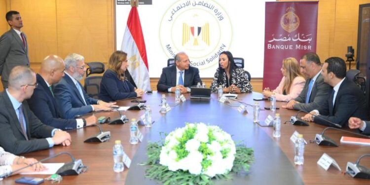 بروتوكول تعاون بين وزارة التضامن وبنك مصر لدعم الصناعات الريفية وتعزيز الشمول المالي