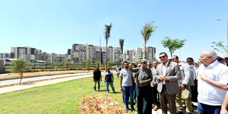 وزير الإسكان يتفقد مشروع “جنة 4” بالشيخ زايد