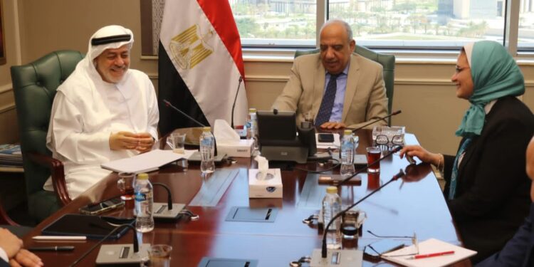 وزير الكهرباء والطاقة المتجددة يبحث مع شركة “AMEA POWER” الإماراتية زيادة التعاون في مجالات الطاقة المتجددة