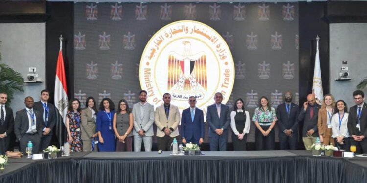 وزير الاستثمار يلتقي وفد مؤسسة شفيق جبر في إطار مبادرات التعاون الثقافي والاقتصادي