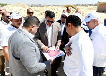 وزير الإسكان: تعظيم الاستفادة من محطة صرف 6 أكتوبر