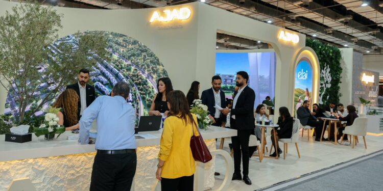 إقبال قوي على جناح «AJAD Developments» في معرض سيتي سكيب مصر 2025