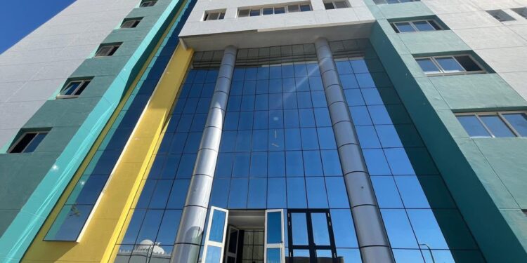 وزير الإسكان يتابع مشروعات قنا الجديدة.. ويوجّه بدفع أعمال المرافق بتوسعات المدينة