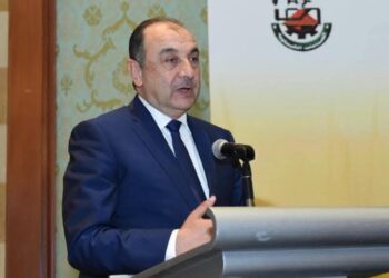 وزير قطاع الأعمال العام يشهد تكريم عدد من الشركات المصرية المشاركة في أعمال صيانة بشركة “كيما”