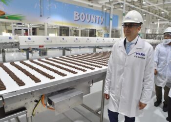 وزير الاستثمار يشهد تدشين خطوط الإنتاج الجديدة لشركة ” مارس” بالسادس من أكتوبر