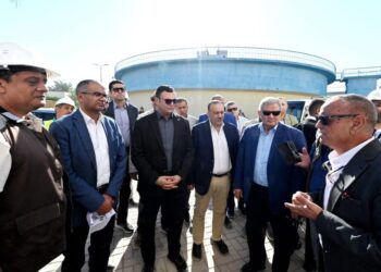 وزير الإسكان ومحافظ أسيوط يتفقدان توسعات محطة مياه أبوتيج