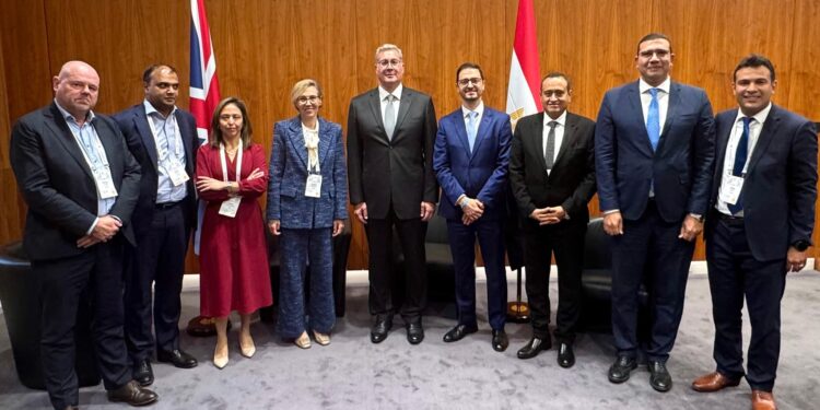 سينوك الصينية تبدي رغبتها في الاستثمار في البحث عن البترول والغاز في مصر لأول مرة