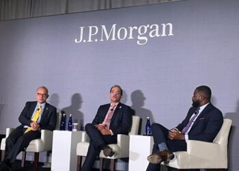 الدكتور محمد فريد يشارك في حوار مفتوح مع المستثمرين العالميين لدى جيه بي مورجان ومورجان ستانلي وجولدمان ساكس في واشنطن