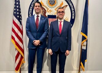 وزير الاستثمار يلتقي الرئيس التنفيذي للمؤسسة الأمريكية للتمويل من أجل التنمية بواشنطن