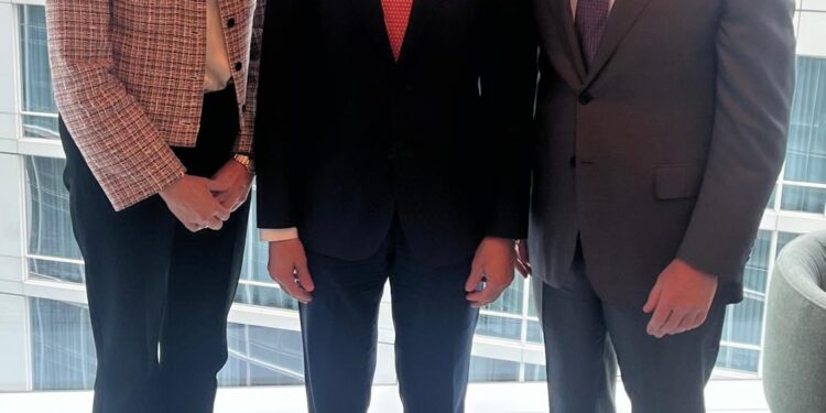 وزير الاستثمار يعقد اجتماعًا مع كبار التنفيذيين في مجموعة ماريوت الدولية بواشنطن