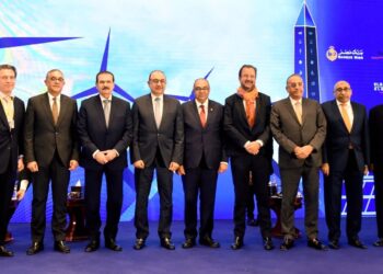 الرئيس التنفيذي للهيئة العامة للاستثمار إنتاج ضخم للألواح الشمسية في مصر بنسبة مكون محلي 90% في الربع الأول من 2026