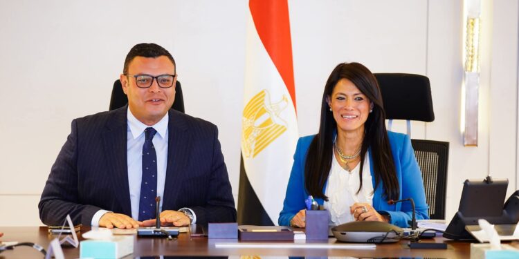 وزيرا «التخطيط» و«الإسكان» يناقشان الموقف التنفيذي للمبادرة الرئاسية «حياة كريمة» والخطة الاستثمارية للتنمية العمرانية