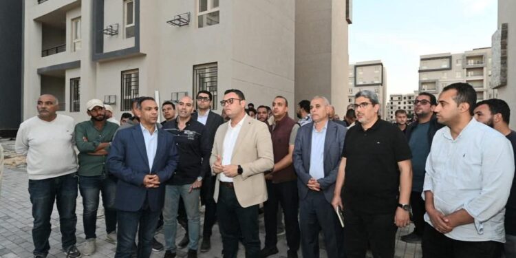 وزير الإسكان يختتم جولته اليوم بتفقد مشروع “سكن لكل المصريين” و”كوبري C3″ والمدينة التراثية بالعلمين الجديدة
