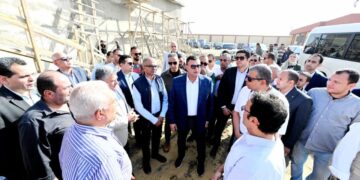 ضمن المبادرة الرئاسية “حياة كريمة”:  وزير الإسكان ومحافظ الفيوم يتفقدان توسعات محطة معالجة “كحك” بمركز يوسف الصديق