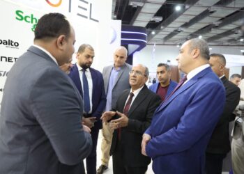 رئيس القابضة للمياه يبحث مع شركة «إكوتل لتكنولوجيا المعلومات » سُبل دعم مشروعات التحول الرقمي وتأمين البنية التكنولوجية