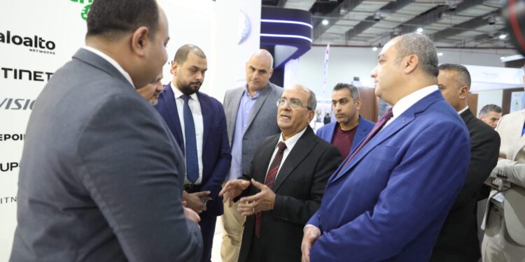 رئيس القابضة للمياه يبحث مع شركة «إكوتل لتكنولوجيا المعلومات » سُبل دعم مشروعات التحول الرقمي وتأمين البنية التكنولوجية