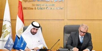 باستثمارات تتجاوز 15 مليار جنيه ..  هيئة المجتمعات العمرانية توقع عقد مشروع تجاري فندقي بالقاهرة الجديدة، مع شركة هورايزون مصر.