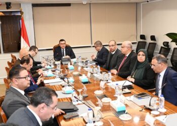 في اجتماعه برئاسة وزير الإسكان: مجلس إدارة هيئة المجتمعات العمرانية يوافق على  توفير حزمة من الحوافز العمرانية للتوجه نحو البناء الأخضر المستدام بالمدن الجديدة