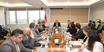 وزير الإسكان يستقبل وفد من بنك الاستثمار الأوروبي EIB لبحث تعزيز فرص التعاون المشترك وموقف المشروعات الجارية