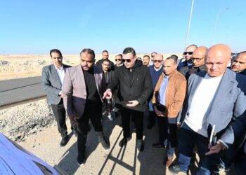وزير الإسكان يختتم جولته اليوم بتفقد مشروع طريق محور سفنكس بطول 16كم بمدينة سفنكس الجديدة