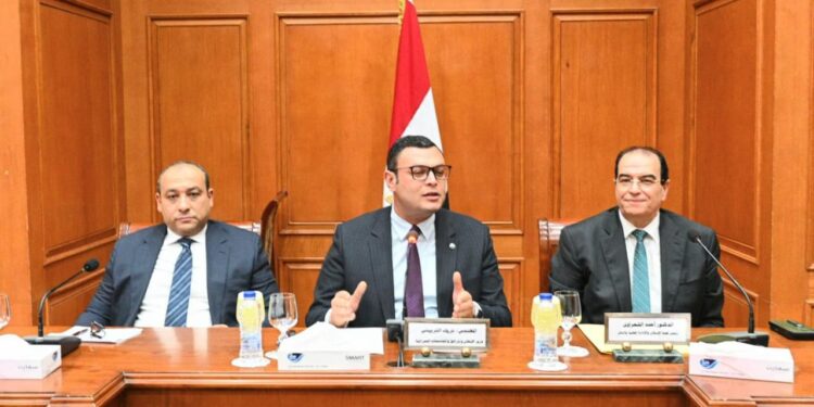 المهندس شريف الشربيني يشارك في اجتماع لجنة الإسكان والإدارة المحلية والنقل بمجلس الشيوخ لمناقشة خطة عمل وزارة الإسكان