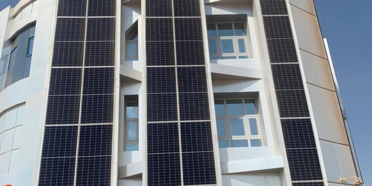 المركز القومي لبحوث الإسكان والبناء” يعتمد أحد المشروعات العمرانية الخضراء المستدامة بأبورواش بمحافظة الجيزة