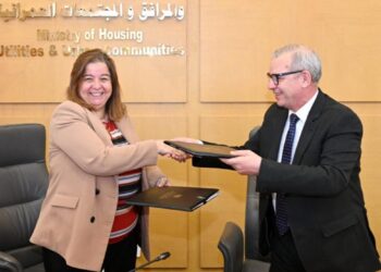 توقيع عقد تخصيص قطعة أرض بين هيئة المجتمعات العمرانية و صندوق الإسكان الاجتماعي ودعم التمويل العقاري لإقامة مشروع عمراني متكامل بالتجمع السادس بالقاهرة الجديدة