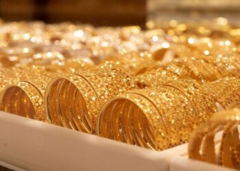 «آي صاغة»: الذهب يتجاوز التوقعات التاريخية.. الأوقية تقترب من 5600 دولار وعيار 21 عند 7500 جنيه