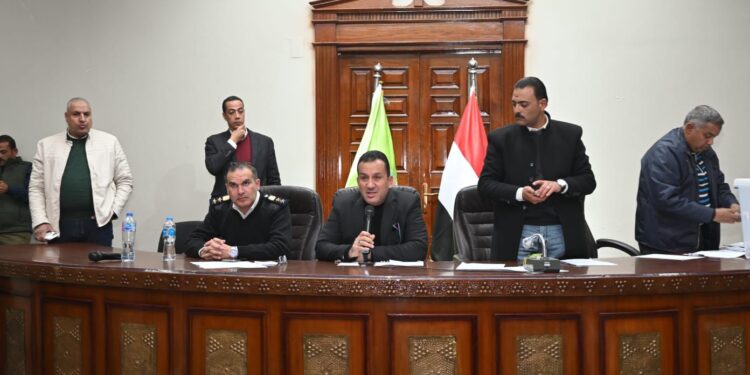 بيع محال ووحدات إدارية وصيدلية وأراضٍ بأنشطة حرفية بالمنيا الجديدة..  وإجراء قرعة لتسكين الباعة الجائلين بالموقع المخصص لهم بمدينة العاشر من رمضان