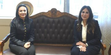 • وزيرة التضامن الاجتماعي تهنيء وزيرة الإسكان عقب أداء اليمين الدستورية.. وتناقشان عدد من ملفات العمل المشتركة