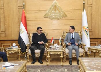 القابضة للمياه ورئيس مياه القليوبية ورئيس جامعة بنها يبحثون تعزيز التعاون في مجالات ترشيد استهلاك المياه والبحث العلمي وبناء القدرات البشرية